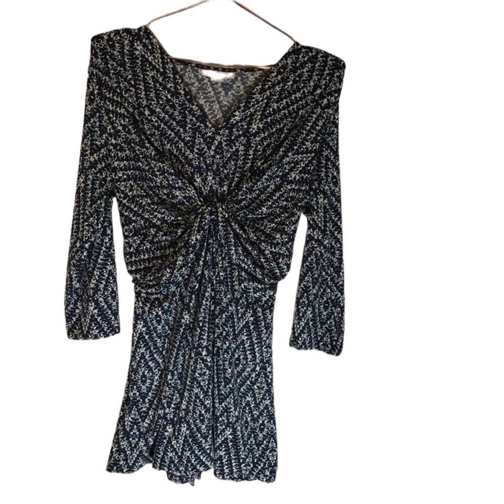 Motherhood top size Medium